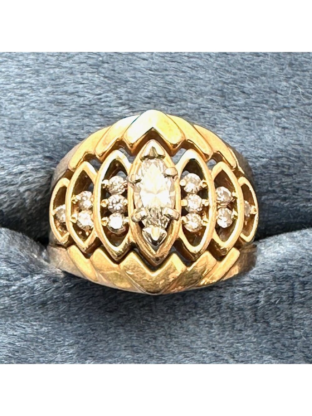 Vintage 14K Gold Diamond Cluster Ring Size 6.5